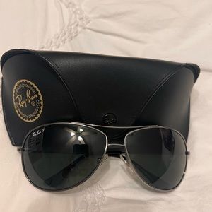 Ray-Ban Women's Sunglasses 🕶️ Dark Green